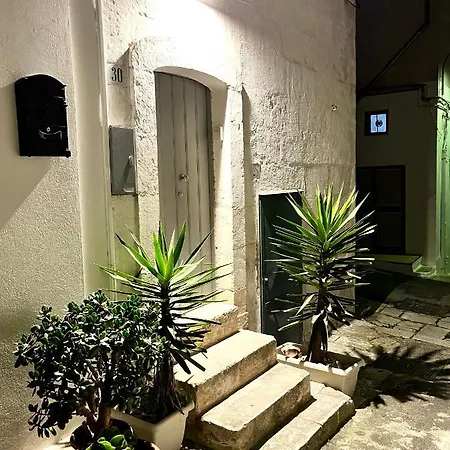 Angoletto Bianco Tatil Evi *